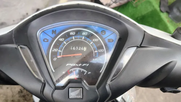 Vende-se Biz 110 ( único dono)