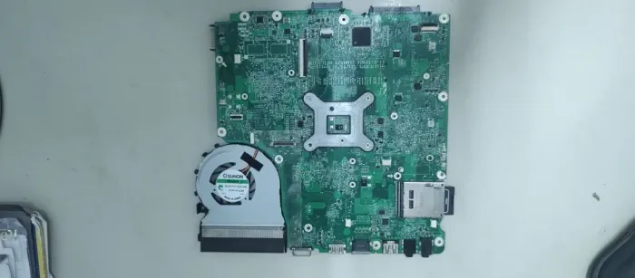 Placa Mãe Notebook Acer 4553 Da0zq2mb8e0 - Defeito