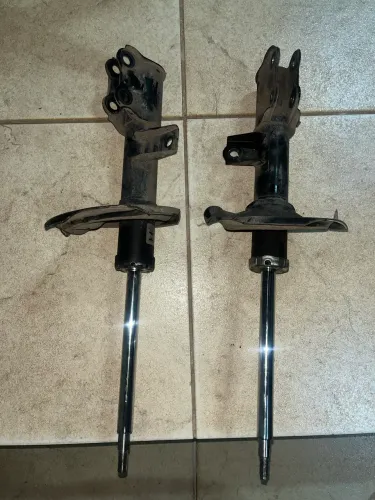 Kit amortecedor dianteiro + kit batente ORIGINAL! Kia Cerato 2011