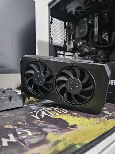 Rx 7600 8gb XFX