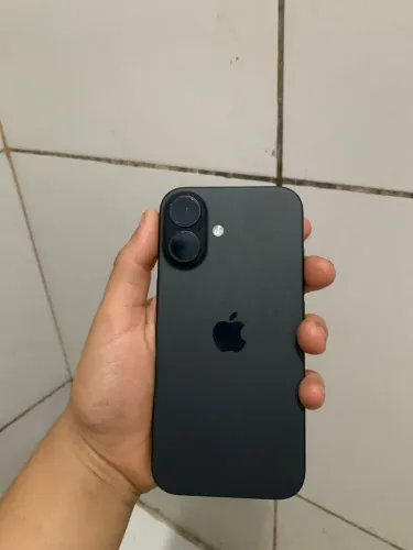 iPhone 16 preto 128gb