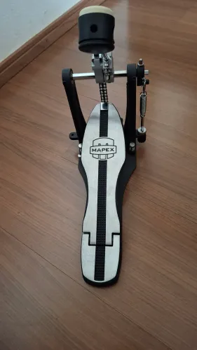 Pedal de bumbo Mapex P600