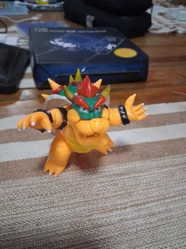 Figura Mario Bowser em plástico (Envio OLX PAY)