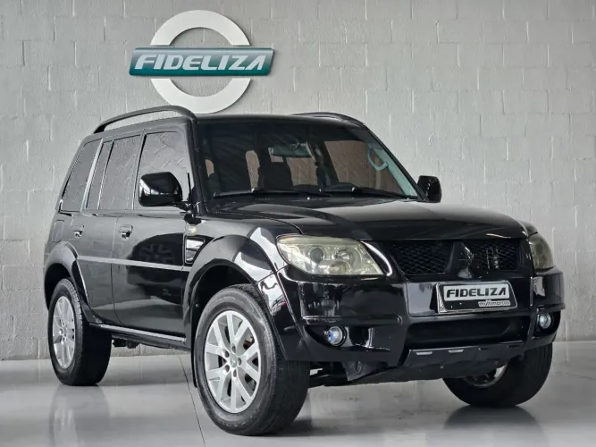 Mitsubishi Pajero TR4 2.0 Flex 16V 4X2 Aut. 2013