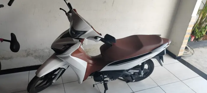 Moto Extra