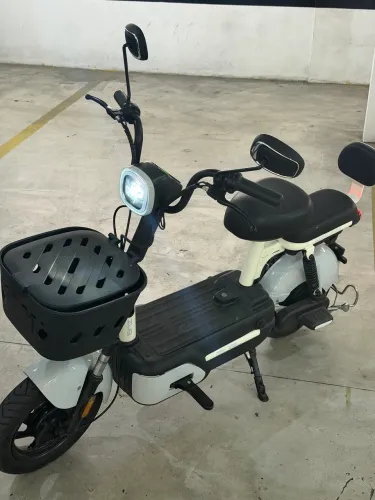 Scooter Elétrica EUZ 500W - Bike Elétrica com Cesto