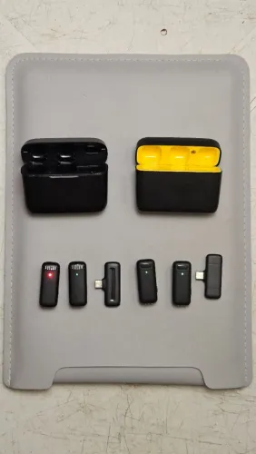 2 Microfones de lapela sem fio pra celular - 150 Reais