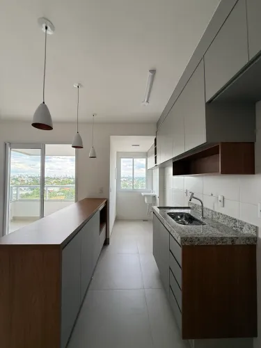 Apartamento 2 Quartos com Suíte e Armários Ao lado Setor Sudoeste no Lucy Complete Home