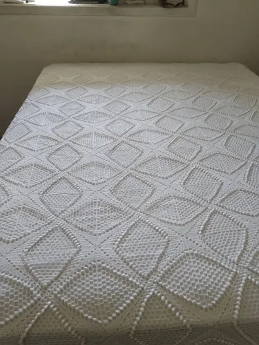 Colcha casal de crochê branca 