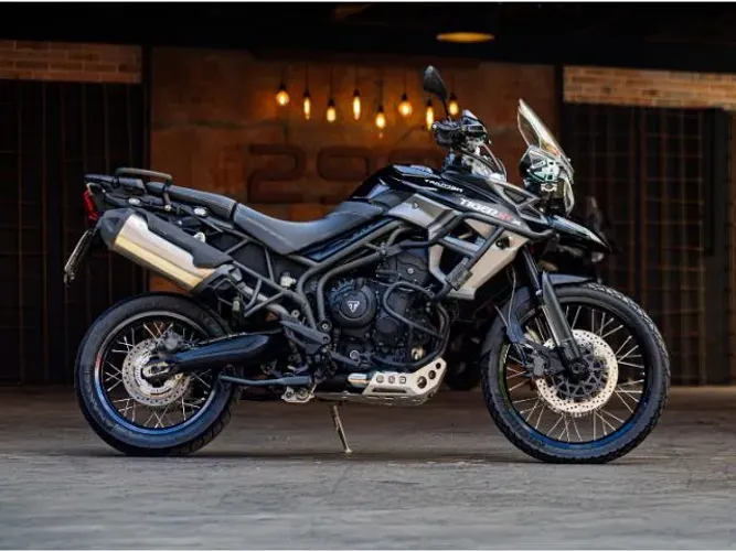TRIUMPH TIGER 800 XCX 800 cc