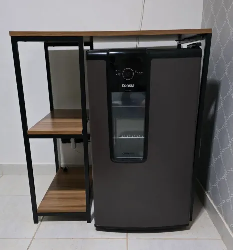 Cervejeira Cônsul Titanium 110v + aparador