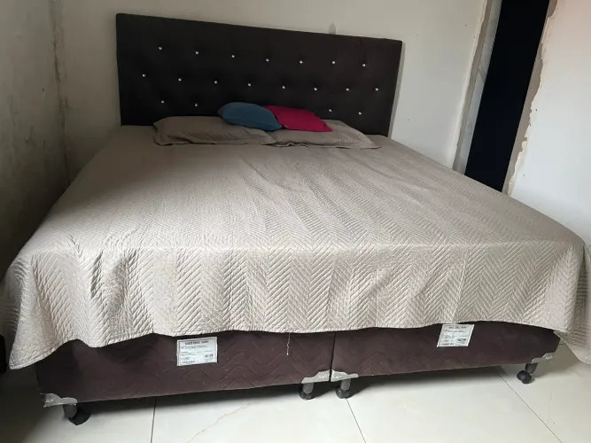 Venda cama semi nova 4X4 molas ensacadas mais cabeceiras anti alergica