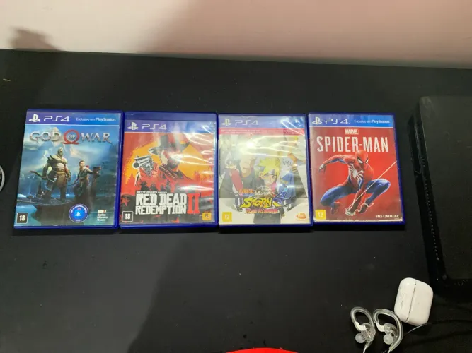 Lote com 4 Jogos PS4 Originais: Red Dead 2, Spider-Man, God of War e Naruto PS4