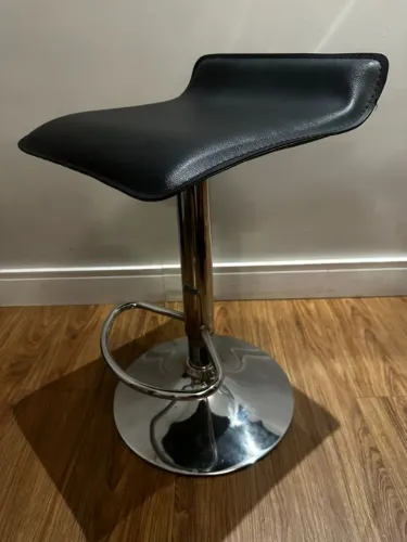 Banqueta com Regulagem de Altura