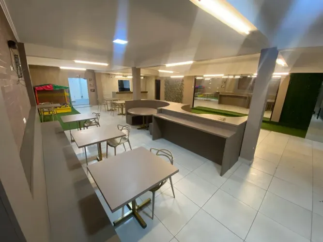 Ponto comercial completo c/ cozinha + 180m² em avenida movimentada