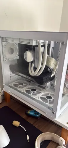 PC GAMER BRANCO