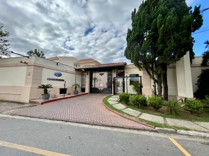 Casa a venda em Condominio possui 100 m² com 3 quartos em Itapema - Guararema - SP