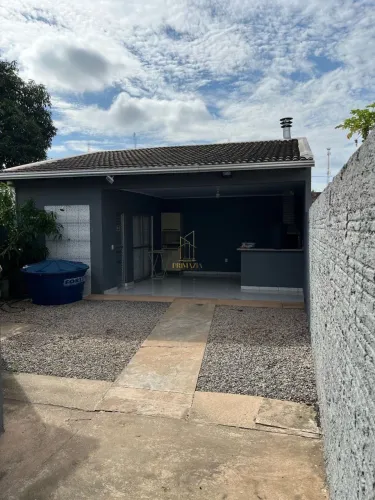 CASA À VENDA NO BAIRRO JARDIM DOS IPÊS - CUIABÁ/MT