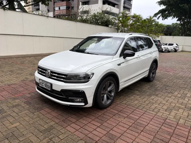 Volkswagen Tiguan Allspac R-line 350 TSI 2.0 4X4 2018