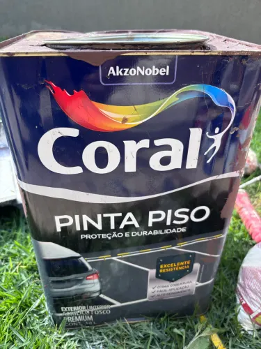 Tinta pinta piso coral Marrom