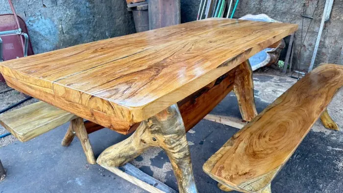 Mesa rústica 2 metros por 90 cm 