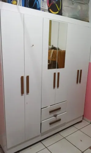 Vende se guarda roupa de casal *83