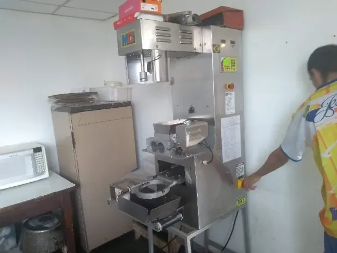 Maquina de salgado