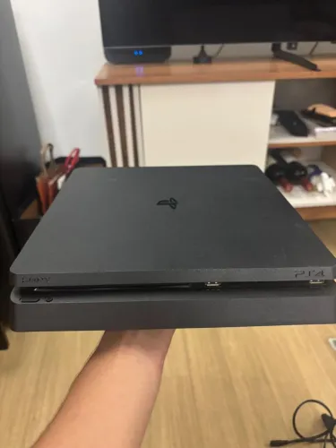 Playstation 4 Slim Semi-Novo + 11 jogos