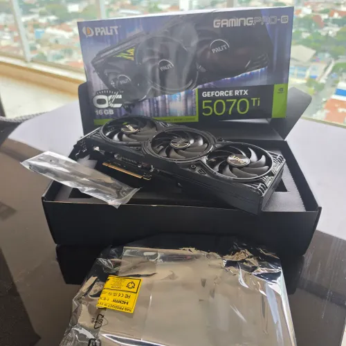 Placa de vídeo RTX 5070 Ti Palit GamingPro-S 16gb