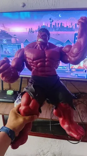 BONECO HULK VERMELHO GIGANTE MIMO