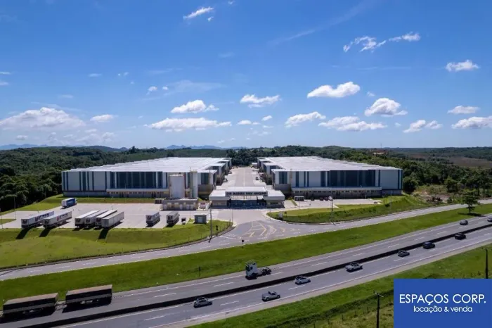 Galpão logístico e/ou industrial para alugar, 3798m² por R$ 124.840/mês - Corveta - Araqua