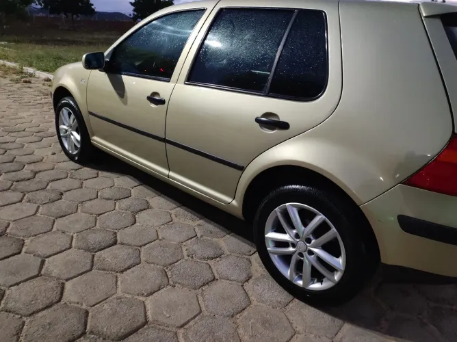 Volkswagen Golf 1.6 MI/ 1.6 MI Gener./black & Silver 2001