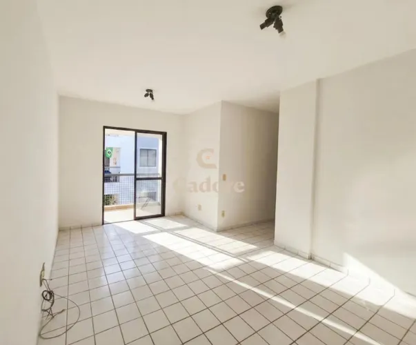 Apartamento à venda no Santa Mônica com 3/4 sendo 01 suíte e 01 garagem coberta