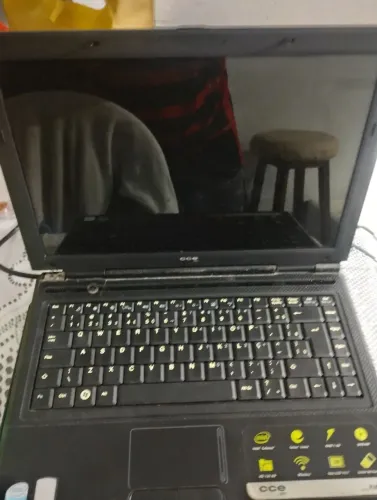 Notebook CCE usado