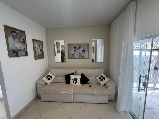 .Casa de 3 Quartos com 2 Suítes e Espaço Gourmet na Cidade Nova 1