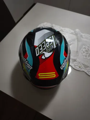 CAPACETE DE MOTOCICLISTA