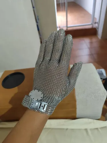 Luvas de aço para cortes com segurança 