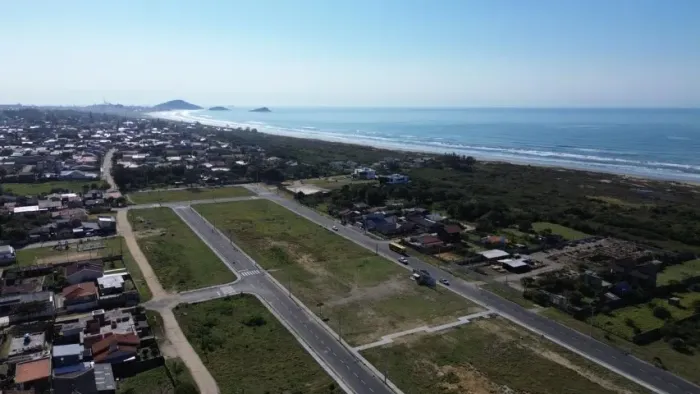 Terreno próximo ao mar
