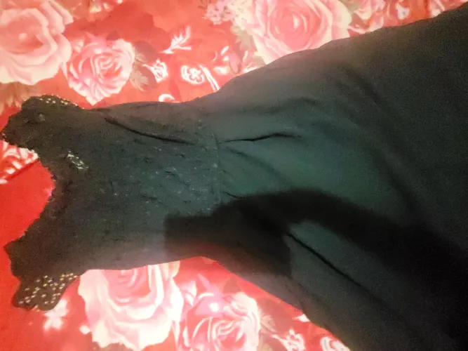 Vestidos de festa cores preto e vermelho, tamanho P
