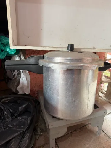 Panela de pressão industrial profissional ABC 20 litros 