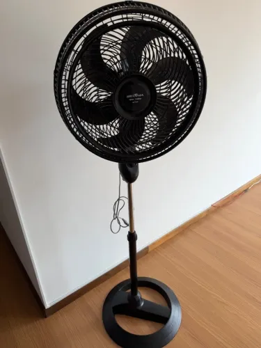 Ventilador pedestal três velocidades