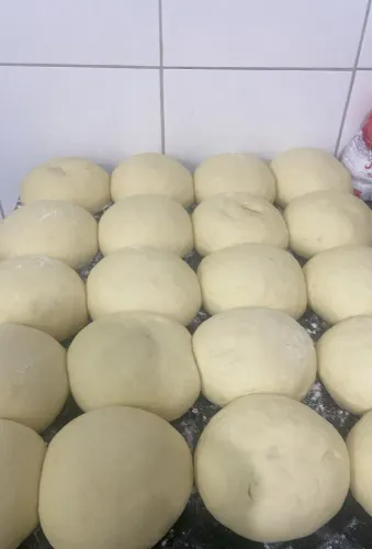 Massas de pizzas pré assadas 
