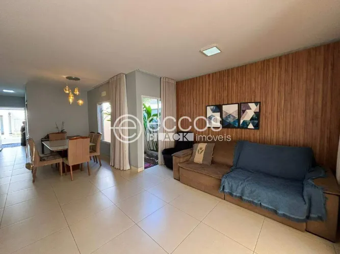 Casa em condomínio à venda, 3 quartos, 1 suíte, 2 vagas, BeijaFlor II - UBERABA/MG
