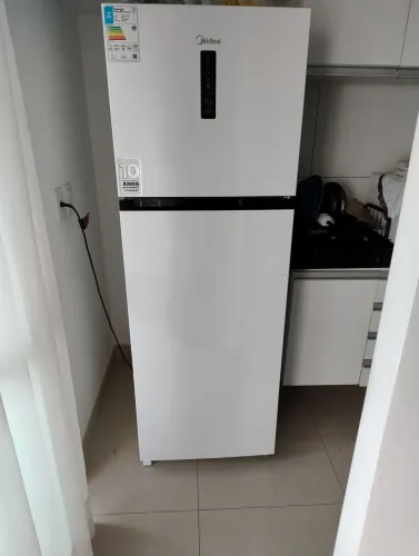 Geladeira Bca Midea Frost Free painel touch 347 litros, pouco uso, ótima 220v