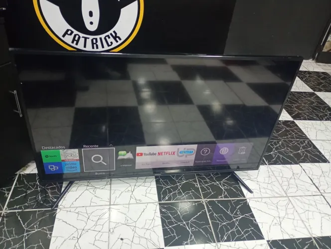 Vendo Smartv Samsung 50 polegadas 4k top de linha em estado de nova conforme fotos R$ 1450