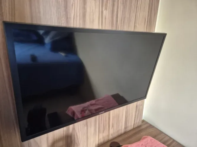 TV Samsumg 4 Series de 32 polegadas