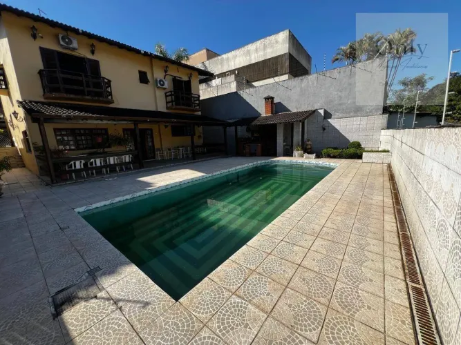 Sobrado com 4 dormitórios à venda, 404 m² por R$ 1.690.000,00 - Adalgisa - Osasco/SP