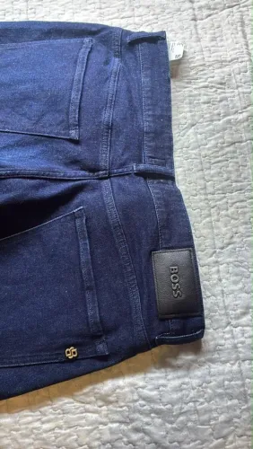 Calça Hugo Boss usada 1 vez 