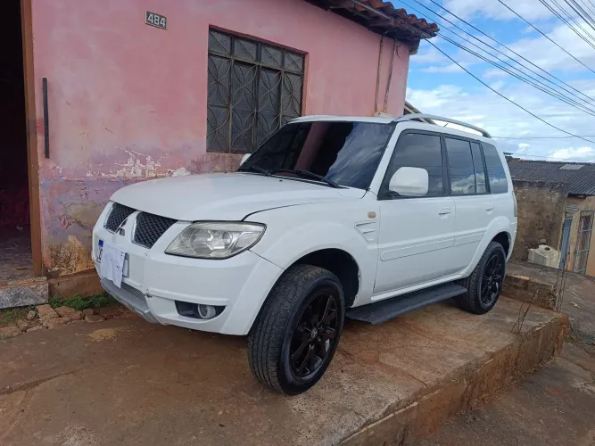 Mitsubishi Pajero TR4 2.0/ 2.0 Flex 16V 4X4 Aut. 2012