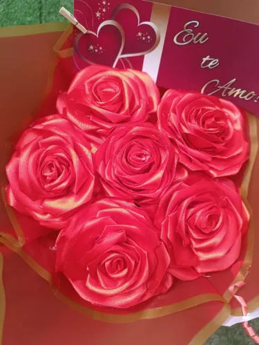 Buquê artesanal,Rosas eternas